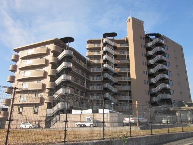 リバージュⅡの物件外観写真