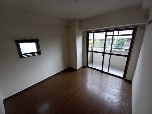 デイグラン枚方公園の物件内観写真