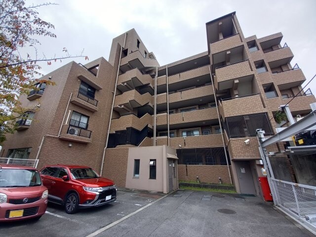 ライオンズマンション楠葉野田の物件外観写真