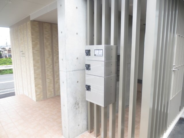 グランドール・モンシェリーの物件外観写真