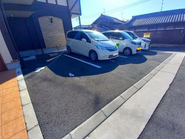 レークコートの物件外観写真