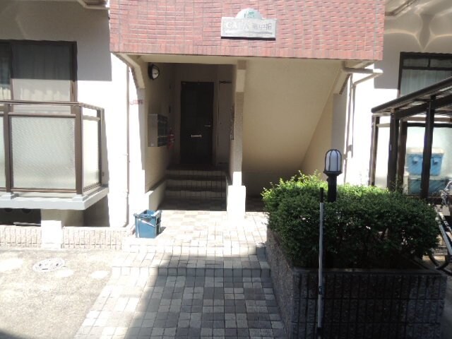 カーサ南中振の物件外観写真