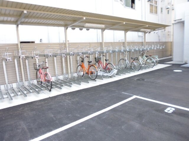 シェリロ香里園の物件外観写真