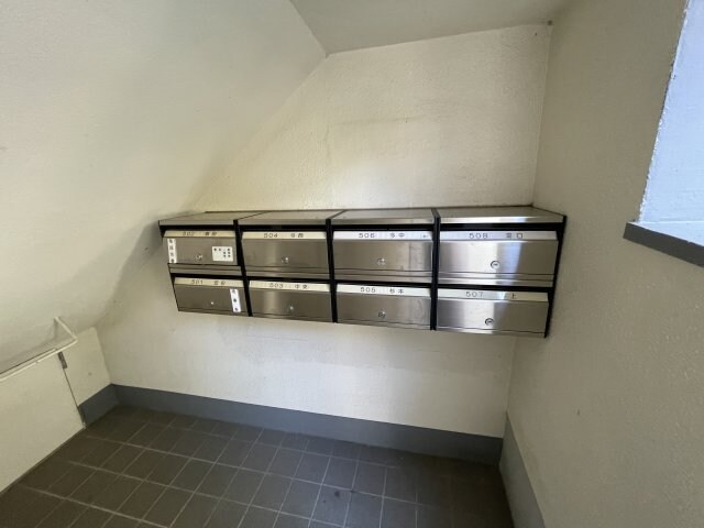 香里三井団地Ａ７６棟の物件外観写真