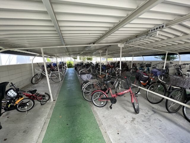 香里三井団地Ａ７６棟の物件外観写真