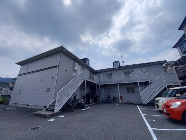 ヴェルデュール・ピノの物件外観写真