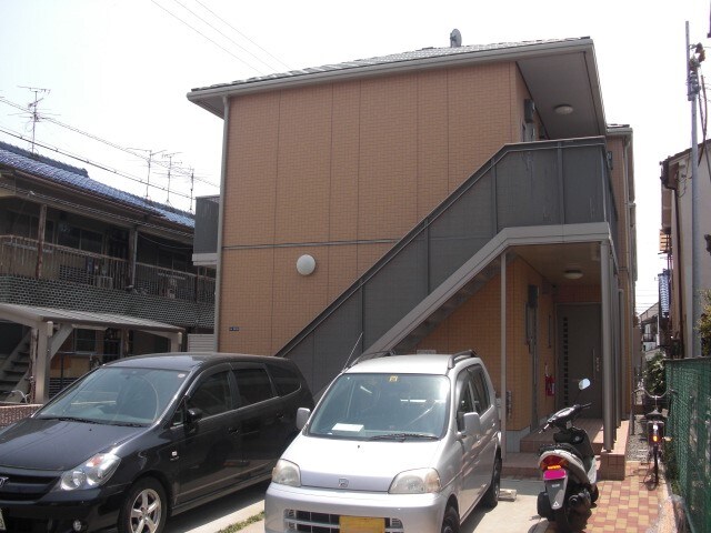 クレメンテカミダＢ棟の物件外観写真