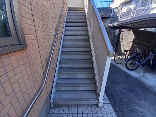 クリスタルビューハイツの物件外観写真