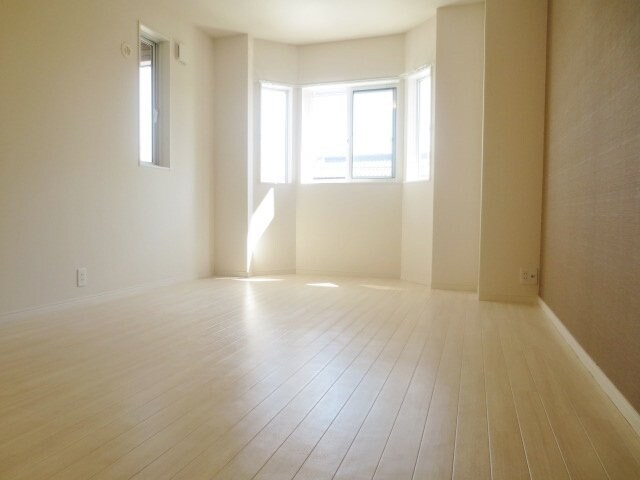 ヴィアレガーロの物件内観写真