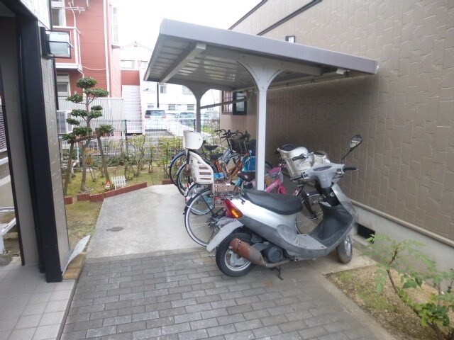 ルミエール堀溝E棟の物件外観写真