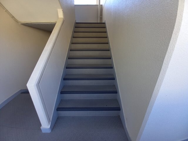 香里園ヒルズの物件外観写真