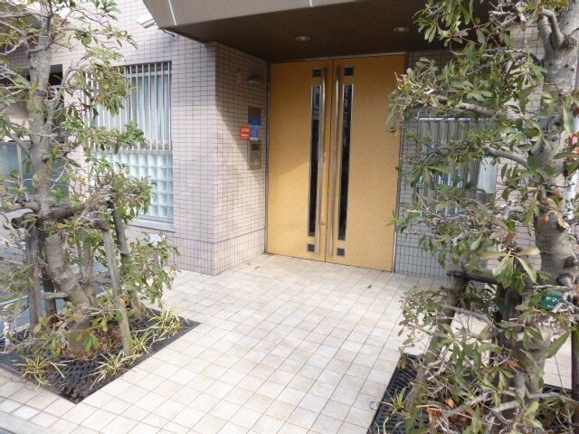 アバンザール香里園の物件外観写真