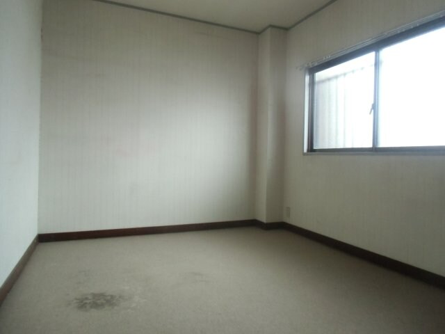 サンエス原田の物件内観写真