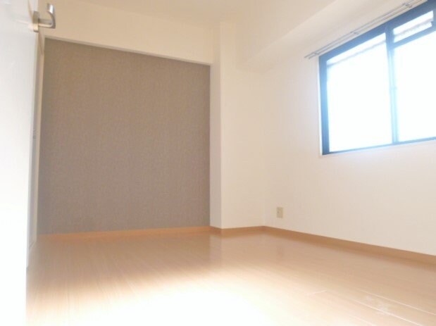 マンショングランメールの物件内観写真