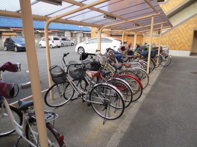 アメニティコートの物件外観写真