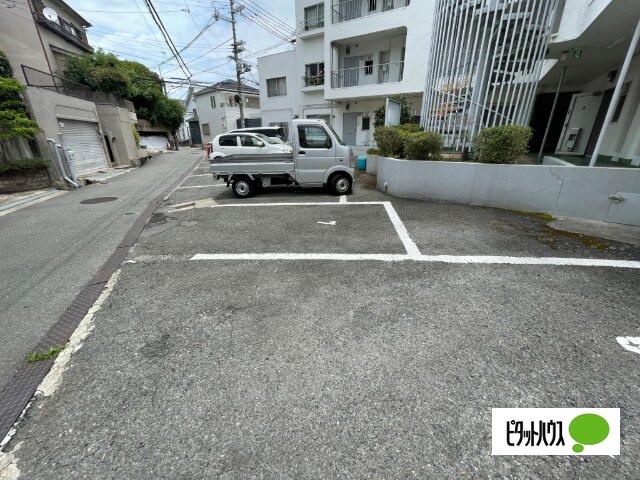 翠香マンションの物件外観写真