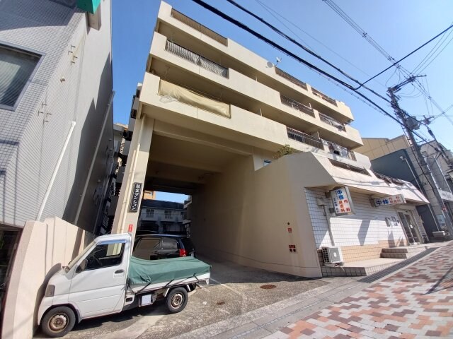 龍宝マンションの物件外観写真