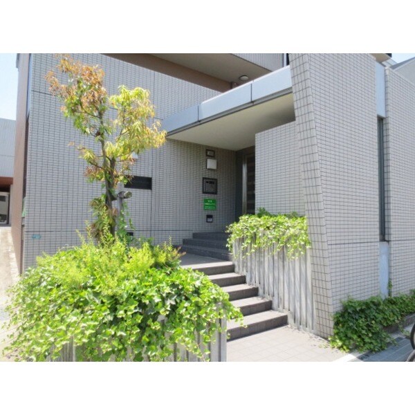 ルーセントオーデン枚方の物件外観写真