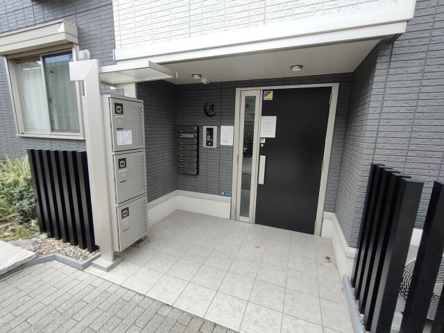 ファミールクレセントA棟の物件外観写真