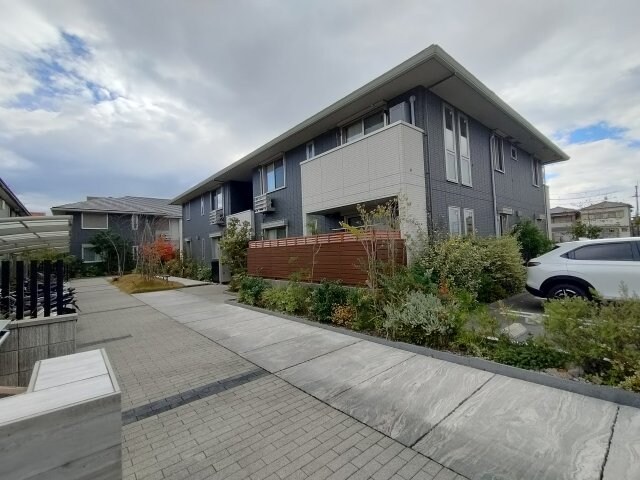 ファミールクレセントA棟の物件内観写真