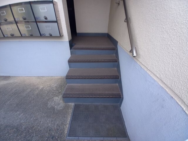 枚方ハイツ３号館の物件外観写真