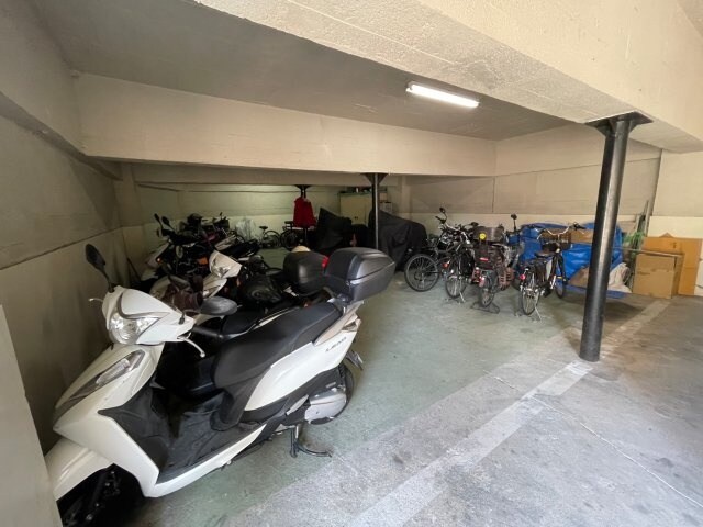 ティスハイム香里の物件外観写真