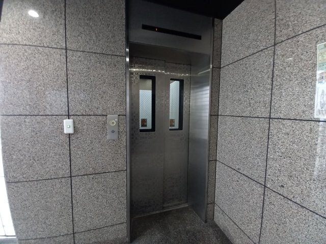 第２クラウンマンションの物件外観写真