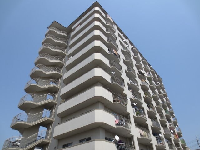 プリンスヴィラ寝屋川の物件外観写真