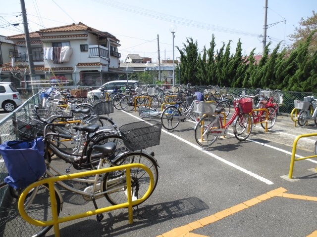 プリンスヴィラ寝屋川の物件外観写真