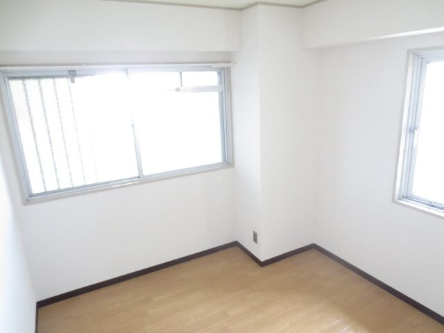 プリンスヴィラ寝屋川の物件内観写真