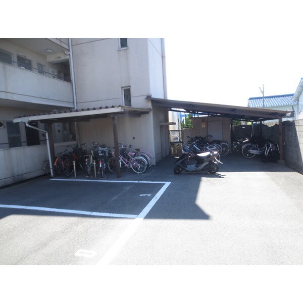 シャトータナカの物件外観写真