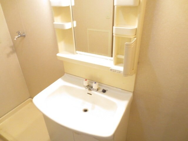 ヴェルドミール堀溝の物件内観写真