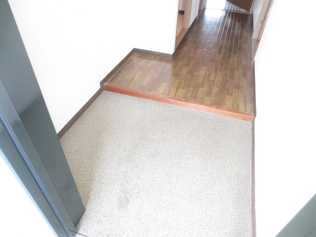 ヴェルドミール堀溝の物件内観写真