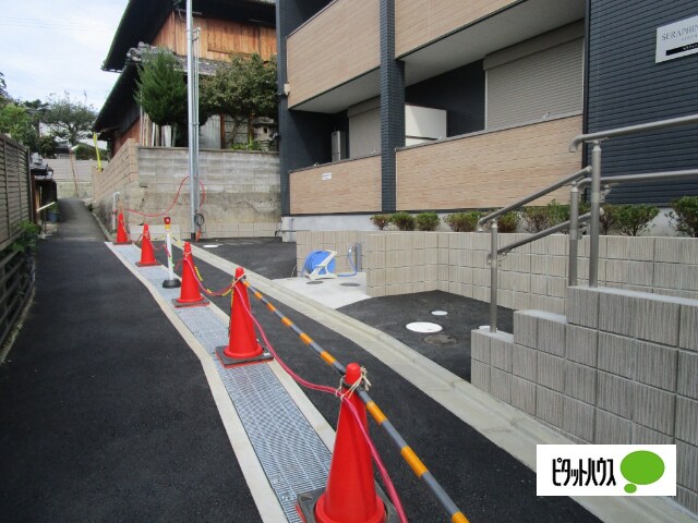 セラフィーメゾン郡元町の物件外観写真