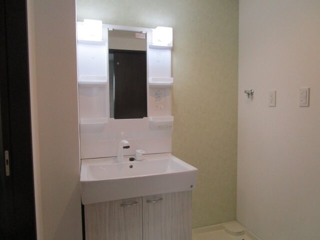 セラフィーメゾン郡元町の物件内観写真