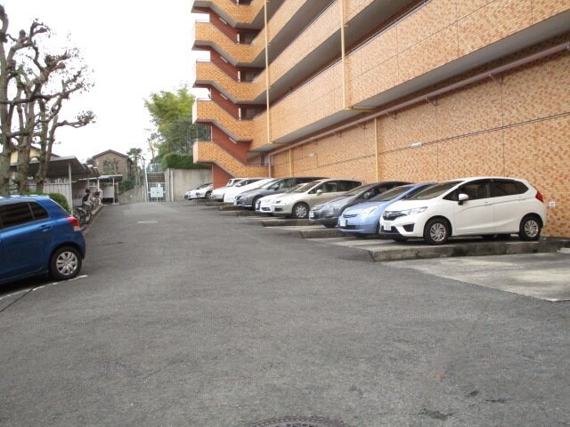 ライオンズマンション枚方の物件外観写真