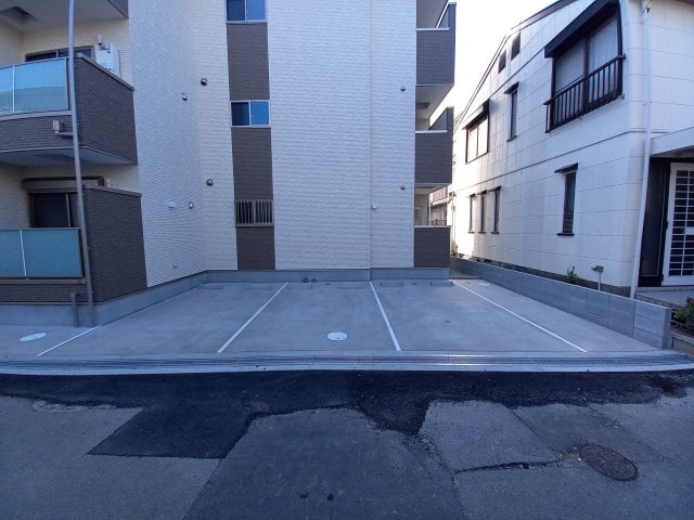 グランディル枚方公園の物件外観写真