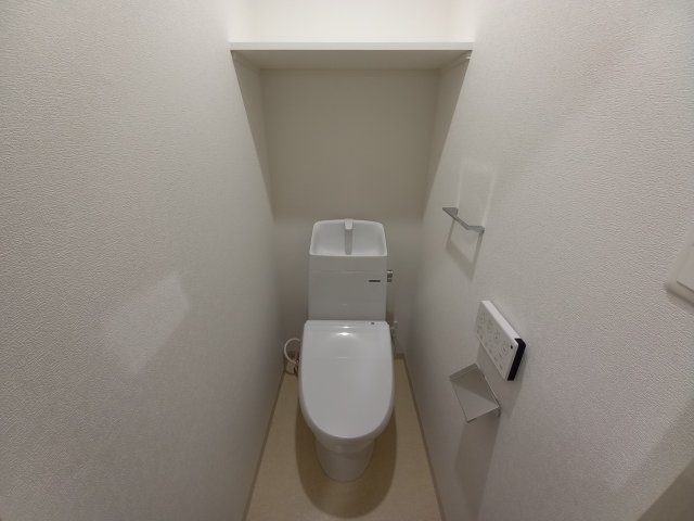 グランディル枚方公園の物件内観写真