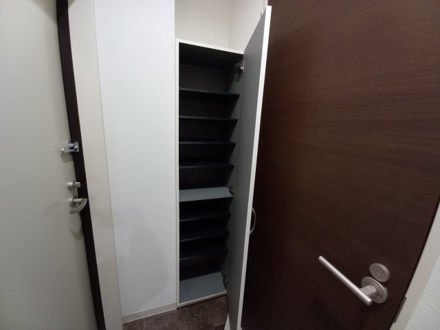 グランディル枚方公園の物件内観写真