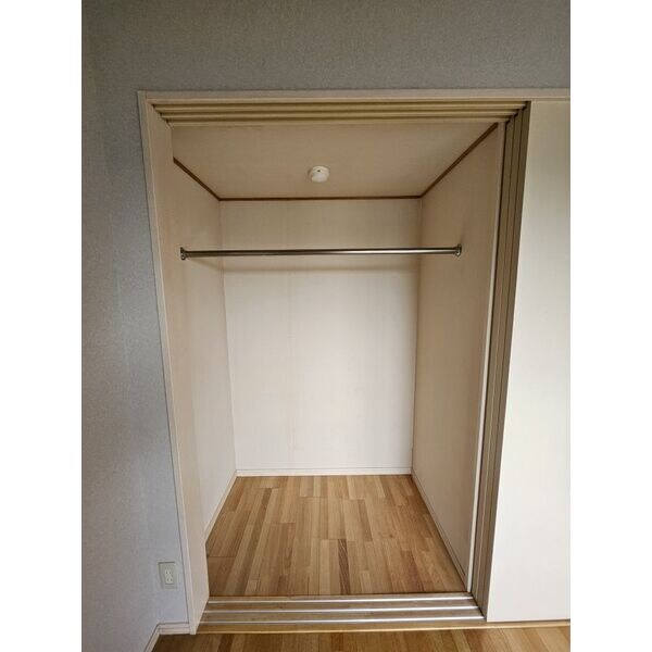 South Valleyの物件内観写真