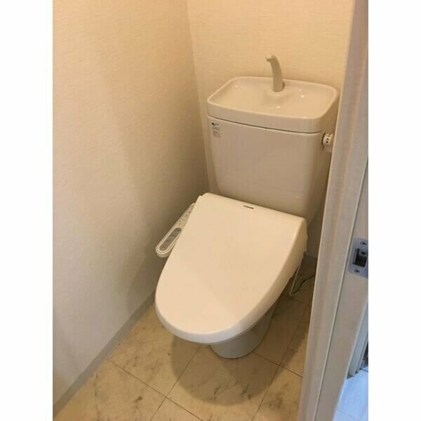 プライムコート栄生の物件内観写真