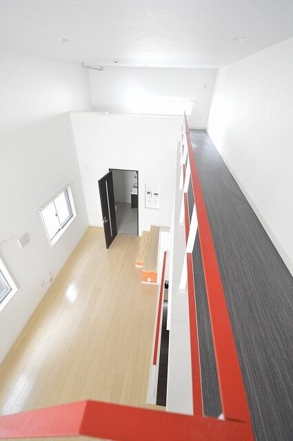 White Hills Eastの物件内観写真