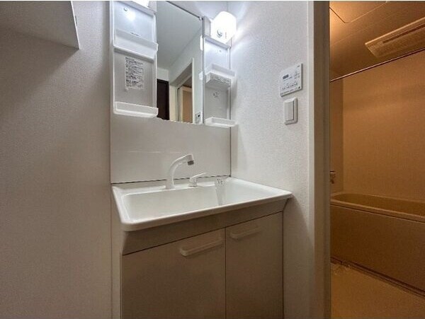 ドゥナーレ畑江通の物件内観写真