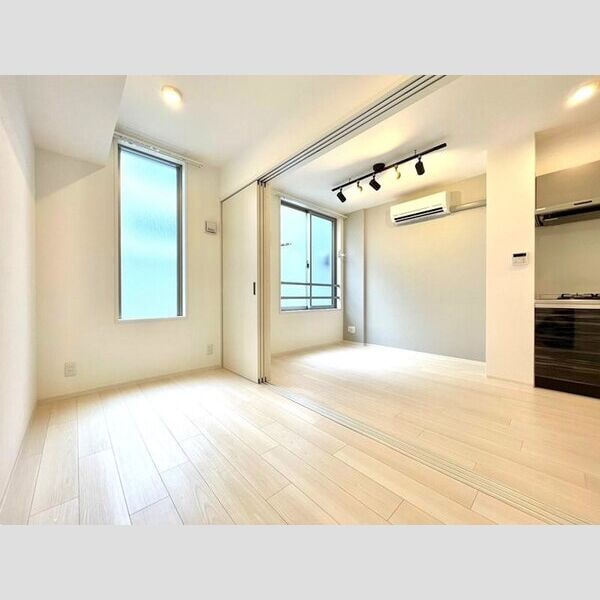 リーデンス名古屋駅西(旧:エスリードコート名古屋駅西)の物件内観写真