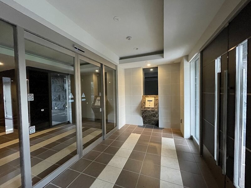 プレサンス上前津グレースの物件外観写真