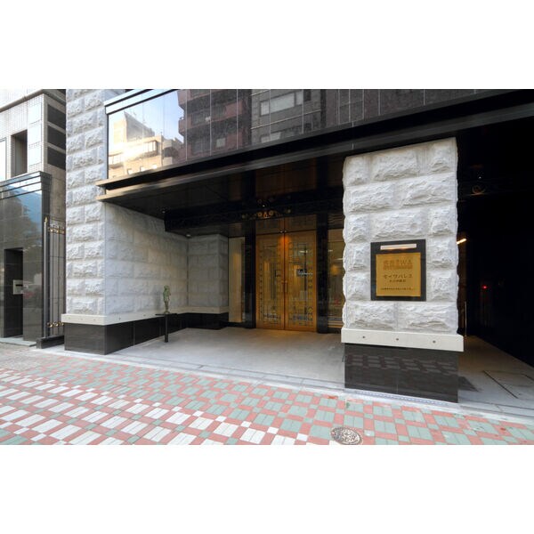 セイワパレス丸の内駅前の物件外観写真