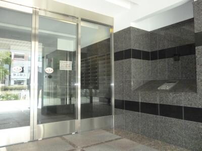 パークアベニュー東山の物件外観写真