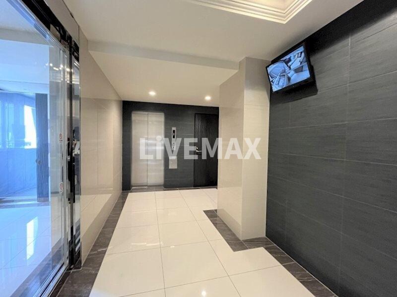 GRANDUKE代官町reversoの物件外観写真