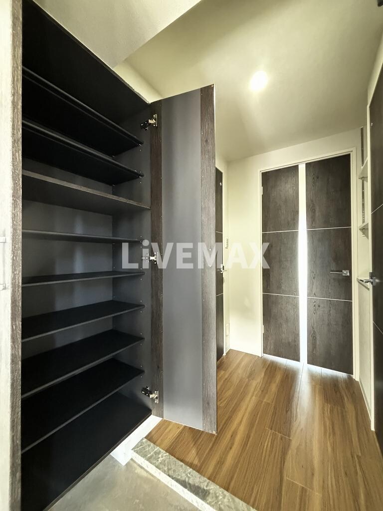 ロータス・ガーデン城南の物件内観写真