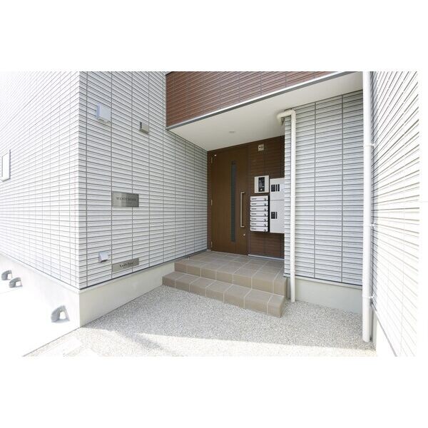 ウエストクロスの物件外観写真